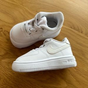 NWOT Nike Air Force 1 low